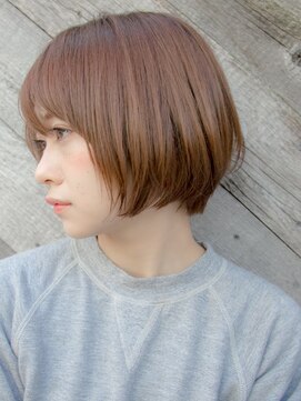 ルティア 池袋(Lutia) 卵型　似合わせショート　ベージュ