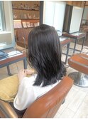 柔らかい艶カラーお任せください!《小林》