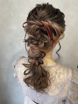 エクー(ECOO) 【       華やかウェーブ編みポニーアレンジ　　   】