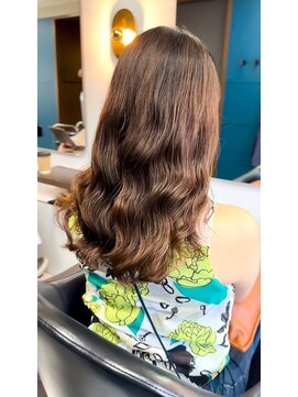 アフロディーテギンザ 神保町(APHRODITE GINZA) カール/セミディ/シアーカラー/姫カット［御茶ノ水/神保町］