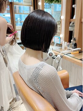 ネオリーブ クタ 町田店(Neolive kuta) 【Ｎｅｏｌｉｖｅｋｕｔａ町田店】切りっぱなしボブ