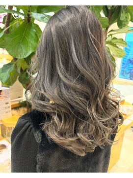 テラス アヴェダ ららぽーとエキスポシティー店(Terrace AVEDA) グラデーションカラー