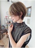 20代30代40代50代耳かけショート前髪なしハンサムショートカット