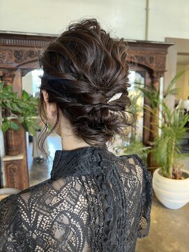 ムード マグ レーベル 南松本(MOOD Mag Label) 20代30代40代◎結婚式アッシュカラーこなれ大人まとめ髪シニヨン