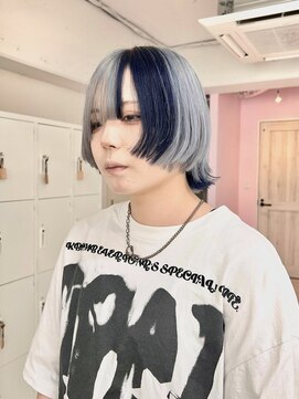 イェッカ パビル(YECCA pabil) ホワイトグレー×ネイビー