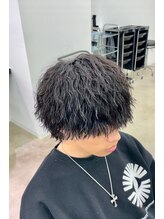 《さらに男らしさが欲しい方へ》強めツイストスパイラルパーマでさらに男らしい印象に＊[メンズ]