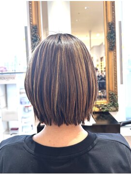 コワファースト させぼ五番街店(COIFF1RST) 切りっぱなしレイヤーボブ
