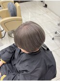 脱白髪染め　グレージュ　ショートボブ　白髪ぼかし　白髪染め