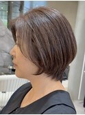 表参道白髪ぼかしウルフショートカットベージュアッシュ30代40代