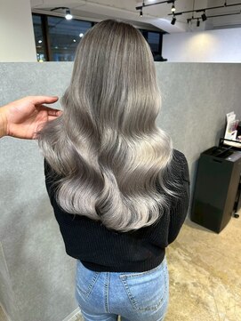 メリー オオサカ(Merly Osaka) 海外風カラー