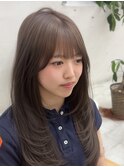 透明感グレージュ×レイヤーカット