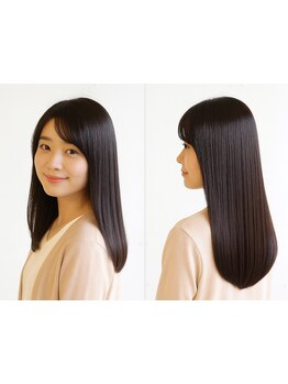 毎朝の“うれしい”をつくる縮毛矯正。静かに過ごせる空間で、髪質に合わせたナチュラルストレートを。