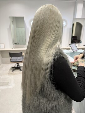 ダイアモンドリリー(Diamond Lily) ホワイトグレージュ