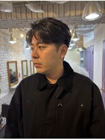 シャルム(charme) センターパート 刈り上げ高め メンズカット ビジネススタイル