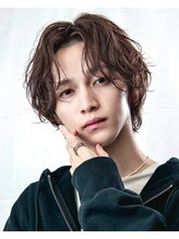 トレンド×似合わせで、飽きのこないヘアスタイルを日々提案し続けます。［栄/メンズカット/メンズパーマ］