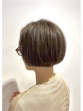 いちとき(ichitoki) くすみブラウン×ミニボブ