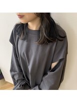 シーラス(cirrus)&nbsp;【mori担当】ブルージュ×ベージュインナーカラー20代/30代/40代