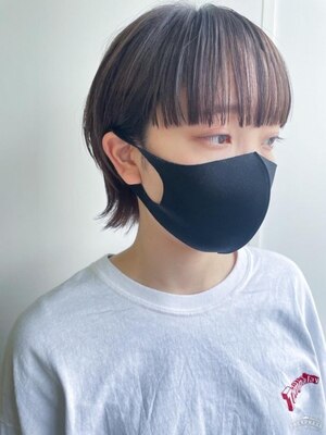 日本でTOPクラスの技術を誇る<PEEK-A-BOO>世界各地で活躍したowner。髪質・骨格・輪郭を見てご提案＊