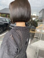 ナンバー(number+)&nbsp;20代30代40代前下がりストレート大人ボブリップライン