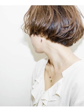 サリバン(Sullivan) 動きのあるショートスタイル