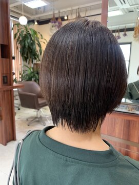 カドー(cadeau) ショート