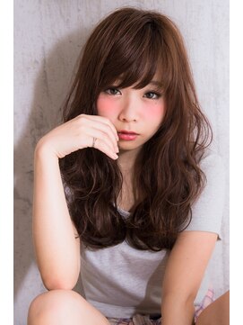 トルテ(Torte) 小顔カットのロングヘア