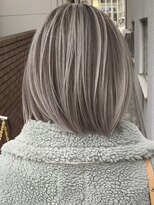 ネハス ナガオカ(nehus.nagaoka)&nbsp;バレイヤージュ/ブリーチ/こなれミディ/アンブレラカラー