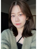 ビュー トウキョウ(VIEW TOKYO) レイヤーカット 韓国風ヘア くびれ巻き オリーブグレージュ