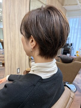 ラナ(LANA) 大人女性ショートスタイル