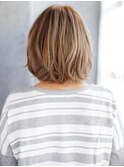 かきあげバングのニュアンスカールボブ