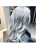 セミロングスタイル
