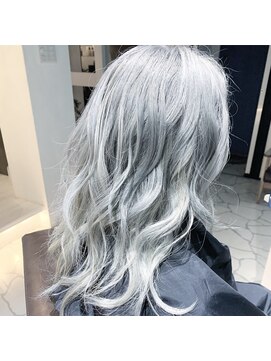 サリル ヘアアトリエ(SALIL hair atelier) セミロングスタイル