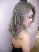 シェリエ(Cherie)&nbsp;ホワイトシルバー/プラチナシルバー/シルバーカラー