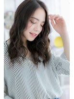 ミック 日暮里店(miq)&nbsp;外国人風グレーベージュかきあげバング大人巻き抜け感ヘアb1