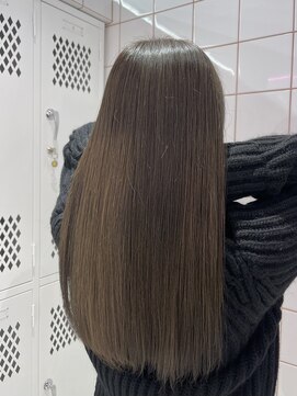 ロンドルーチェ 心斎橋(Lond luce) ダークアッシュ/ミディアムレイヤーカット［髪質改善/縮毛矯正］