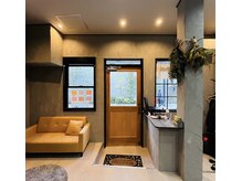 エモ(emo)の雰囲気（落ち着いたプライベート空間）