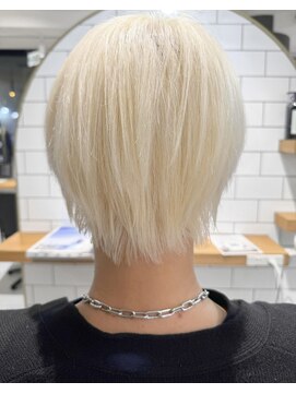 ミエルヘアーエスト 新宿店(mielhair est) ホワイトブリーチ