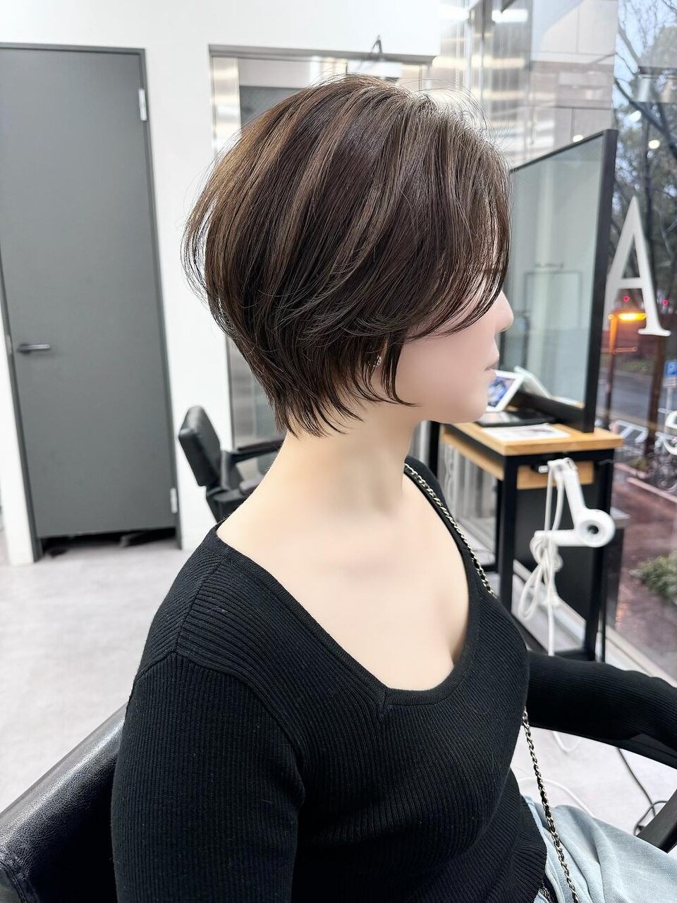 襟足束感くびれショート【岡村大介】：L211459731｜セラ(cella)のヘア