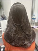 レイヤーカットハイライトショートヘアイルミナカラーオージュア