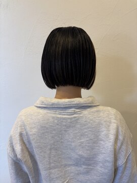 ソレイユ シンサカエ(SOLEIL SHINSAKAE) 切りっぱなしボブ