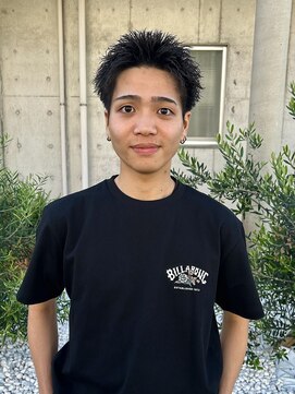 デビュー 沖縄泡瀬店(Debut) スペインカール/スパイキーショート/フェザーパーマ/沖縄市