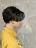 ハウワズ 西荻窪(HAWuaz) センターパート×フェザーパーマ風カット