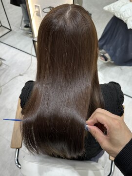 ジーナ 博多筑紫口(Zina) 秋っぽい チョコレートブラウン×艶髪 髪質改善Tr！【福田れん】