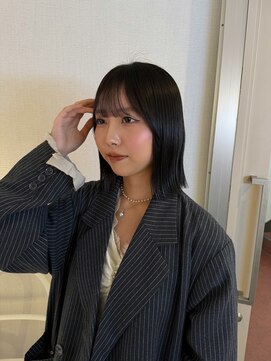 アム(amu) 暗髪/ボブレイヤー/黒髪/前髪カット/レイヤーカット