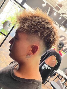 スキル(SKILL) ジェットモヒカン スキンフェード バーバー