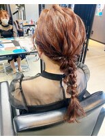 フィオーレ ヘアデザイン(FIORE hair design)&nbsp;金箔アレンジ　編みおろし