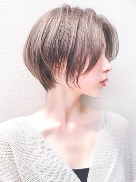 セイドット フクオカ(Say.FUKUOKA) Say.吉田伊織 大人ショート ニュアンスカラー ウェーブヘア