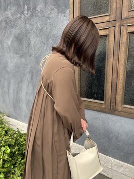 クララデアンシュシュ(Kurara de UN CHOU CHOU) ブリーチなしのオリーブベージュ