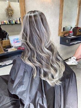 サニー 渋谷(SUNNY) バレイヤージュ、ハイライト、グレージュ、レイヤーカット