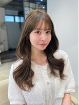 エレノア トーキョー 恵比寿(ELEANOAH TOKYO)&nbsp;ひし形レイヤーカット　小顔カット オリーブベージュ